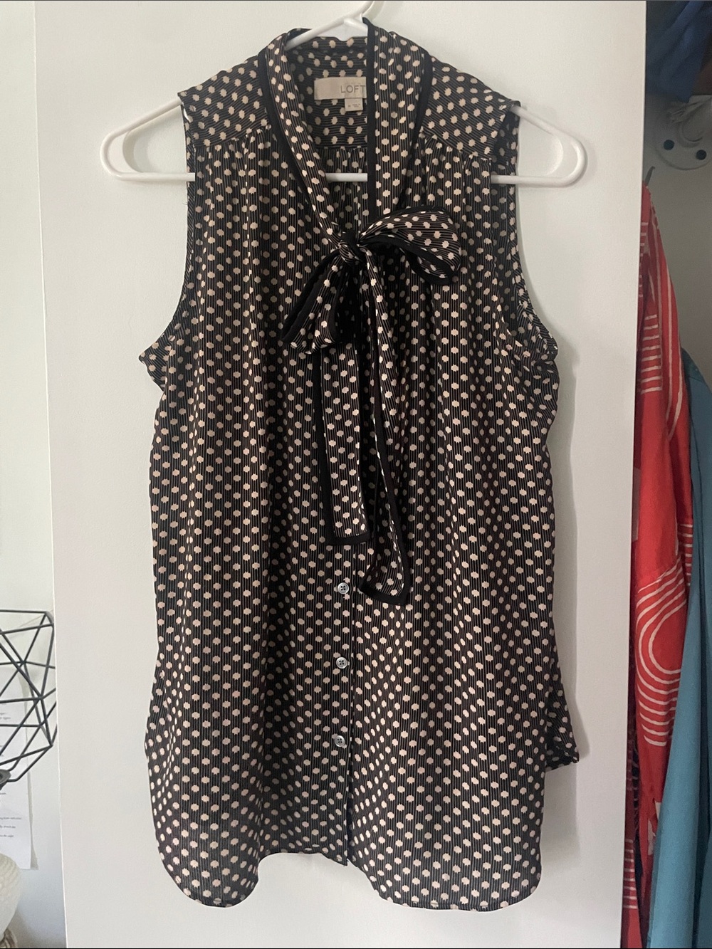 LOFT Sleeveless Bow Collar Blouse
